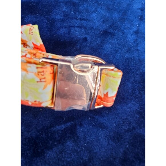 Dog BowTie Collar Classic Maple Leaf Pattern Adjustable Comfortable Collar Large - Picture 5 of 10